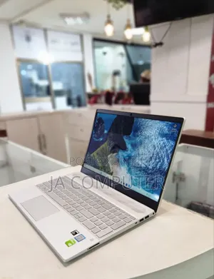 New Laptop HP Pavilion 15 8GB Intel Core I5 SSD 512GB