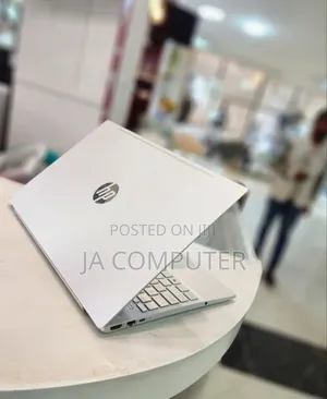 New Laptop HP Pavilion 15 8GB Intel Core I5 SSD 512GB