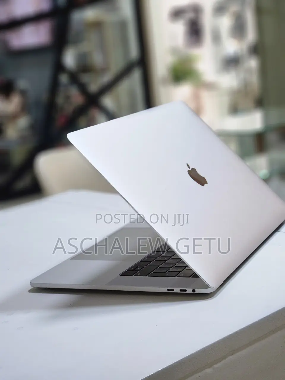 New Laptop Apple MacBook Pro 2017 16GB Intel Core I7 SSD 512GB