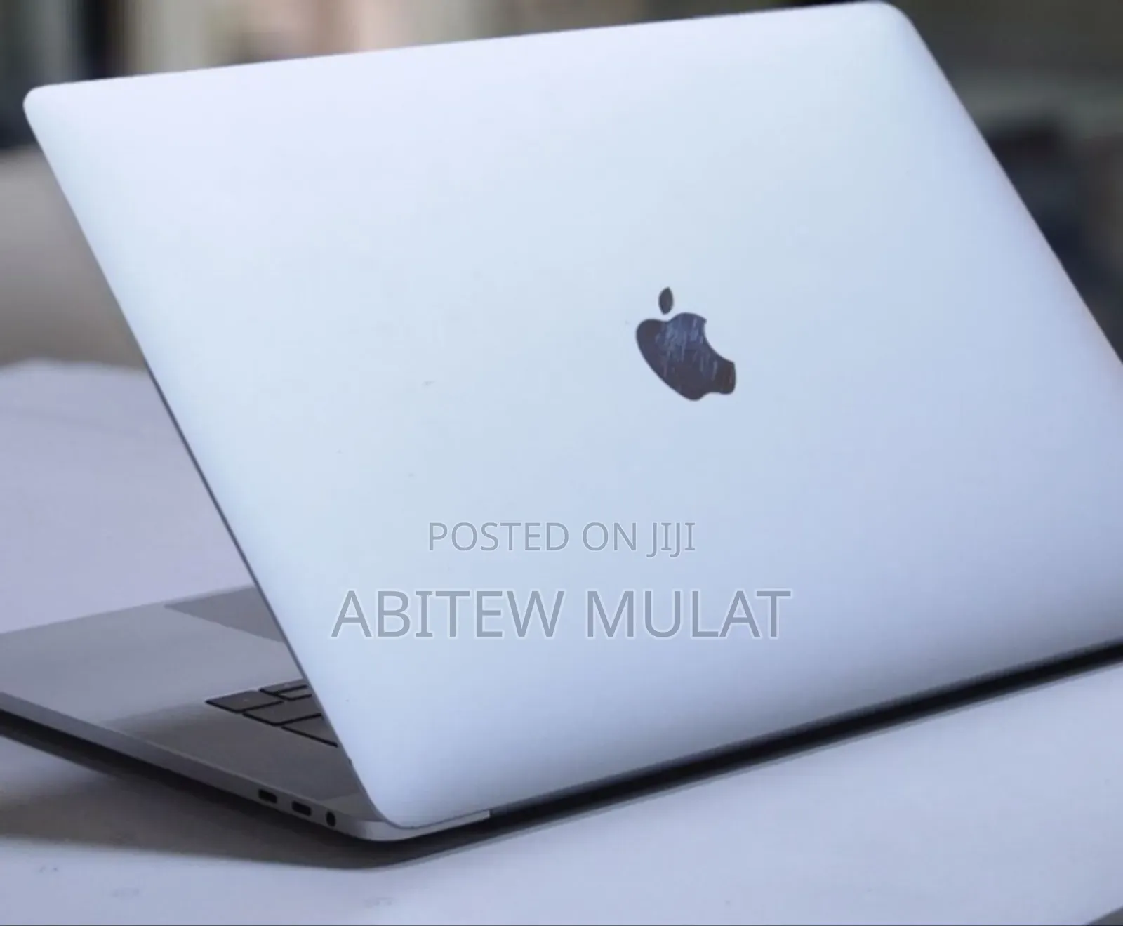 New Laptop Apple MacBook Pro 2017 16GB Intel Core I7 SSD 512GB