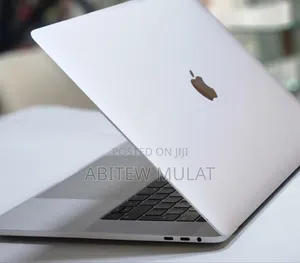 New Laptop Apple MacBook Pro 2017 16GB Intel Core I7 SSD 512GB