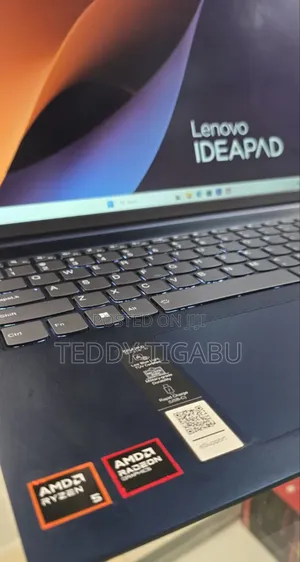 New Laptop Lenovo 16GB Intel Core I7 SSD 512GB