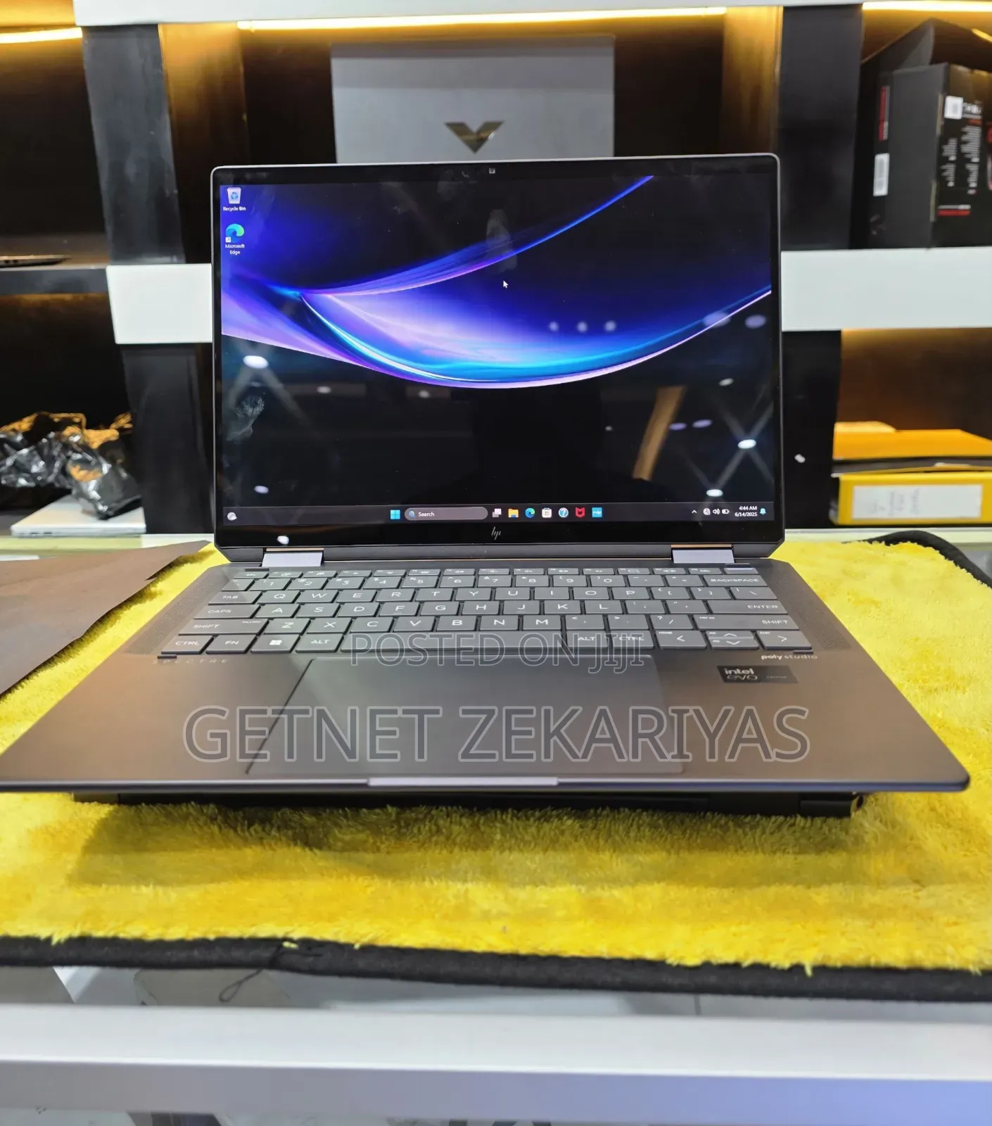 New Laptop HP Spectre 14 32GB Intel Core Ultra 7 SSD 1T