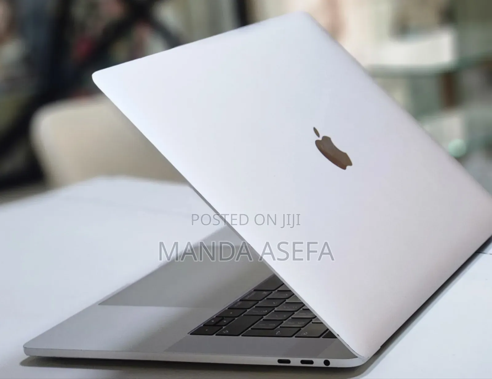 New Laptop Apple MacBook Pro 2017 16GB Intel Core I7 SSD 512GB