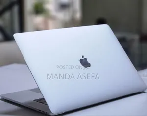 New Laptop Apple MacBook Pro 2017 16GB Intel Core I7 SSD 512GB