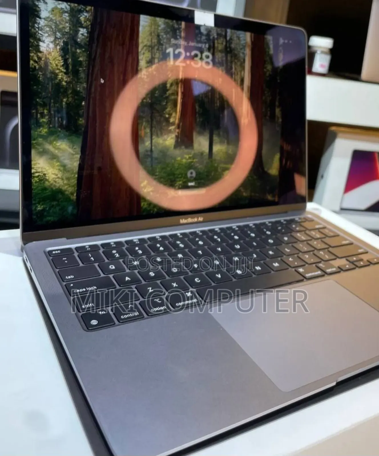 New Laptop Apple MacBook Air 2020 M1 8GB Intel SSD 256GB