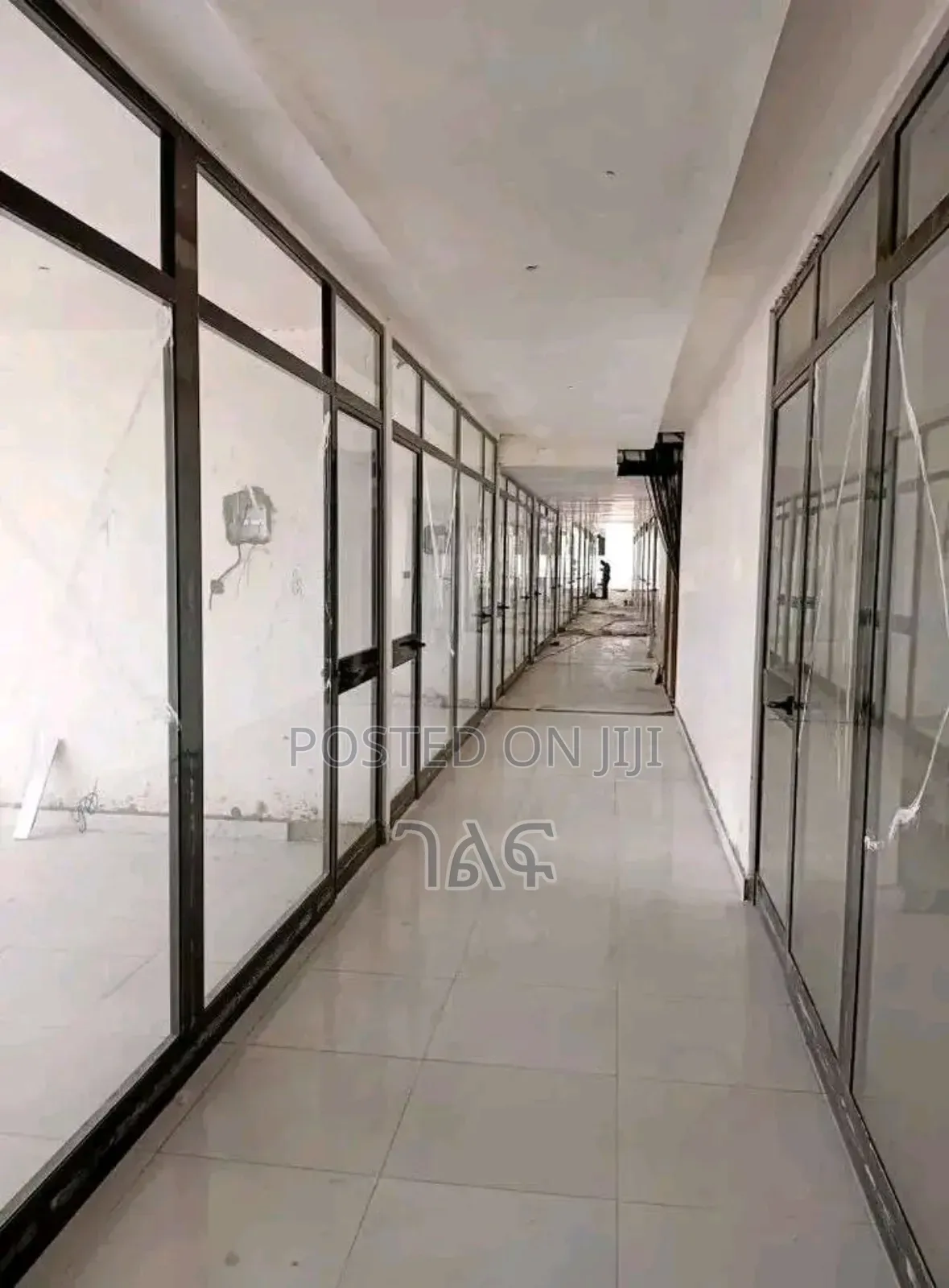 የንግድ ሱቅና አፓርትመንት ሽያጭ በሲኤምሲ