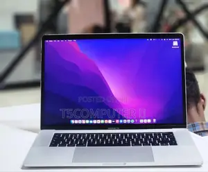 Photo - New Laptop Apple MacBook Pro 2017 16GB Intel Core I7 SSD 512GB