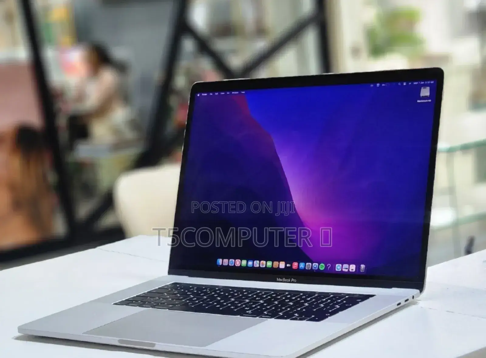 New Laptop Apple MacBook Pro 2017 16GB Intel Core I7 SSD 512GB