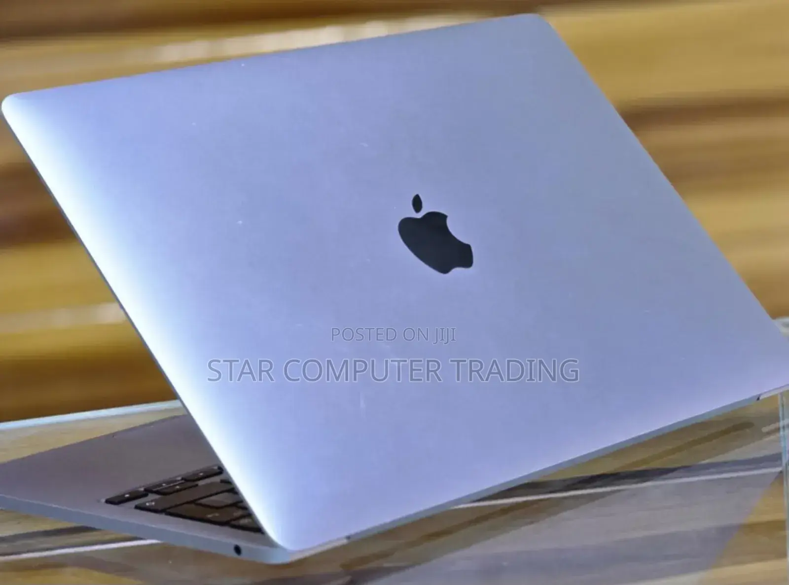 New Laptop Apple MacBook Pro 2022 M2 8GB Intel Core M2 SSD 256GB