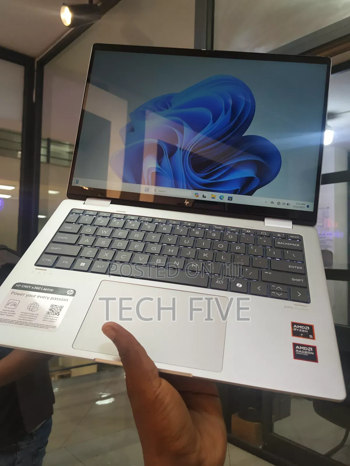 New Laptop HP Envy X360 16GB AMD Ryzen 5 SSD 512GB