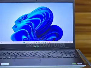 New Laptop Dell 16GB Intel Core I7 SSD 512GB