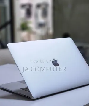 New Laptop Apple MacBook Pro 2017 16GB Intel Core I7 SSD 512GB