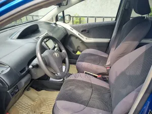 Toyota Yaris 2010 Blue