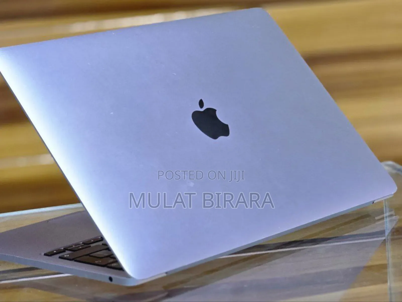 New Laptop Apple MacBook Pro 2022 M2 8GB Apple M2 SSD 256GB