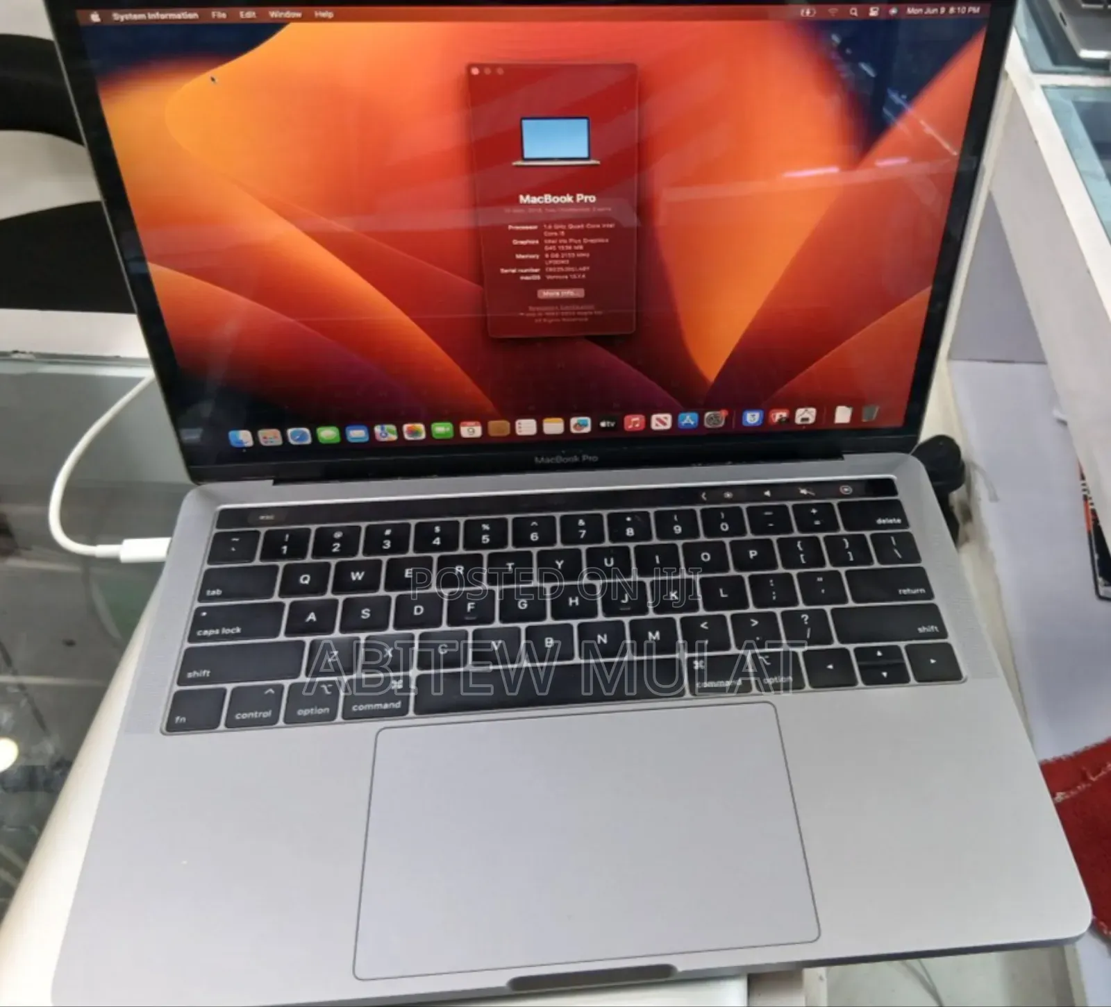 New Laptop Apple MacBook Pro 2019 8GB Intel Core I5 SSD 128GB