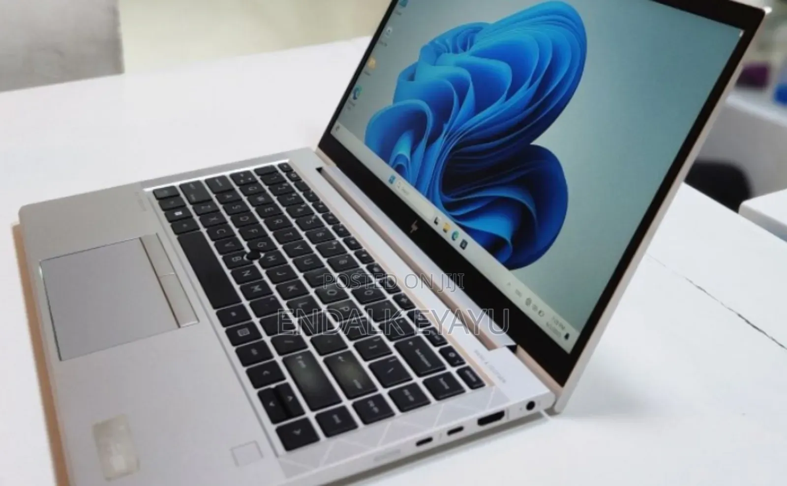 New Laptop HP EliteBook 840 G8 16GB Intel Core I5 SSD 512GB