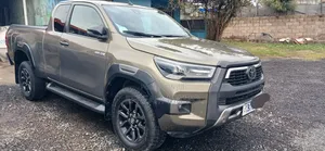 Toyota Hilux 2021 Blue