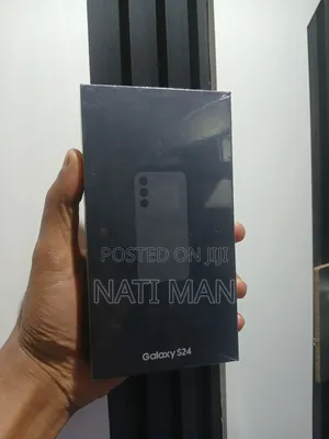 Photo - New Samsung Galaxy S24 512 GB Black