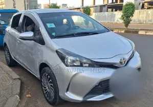 Toyota Yaris 2014 Silver