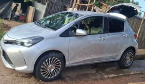 Toyota Yaris 2014 Silver