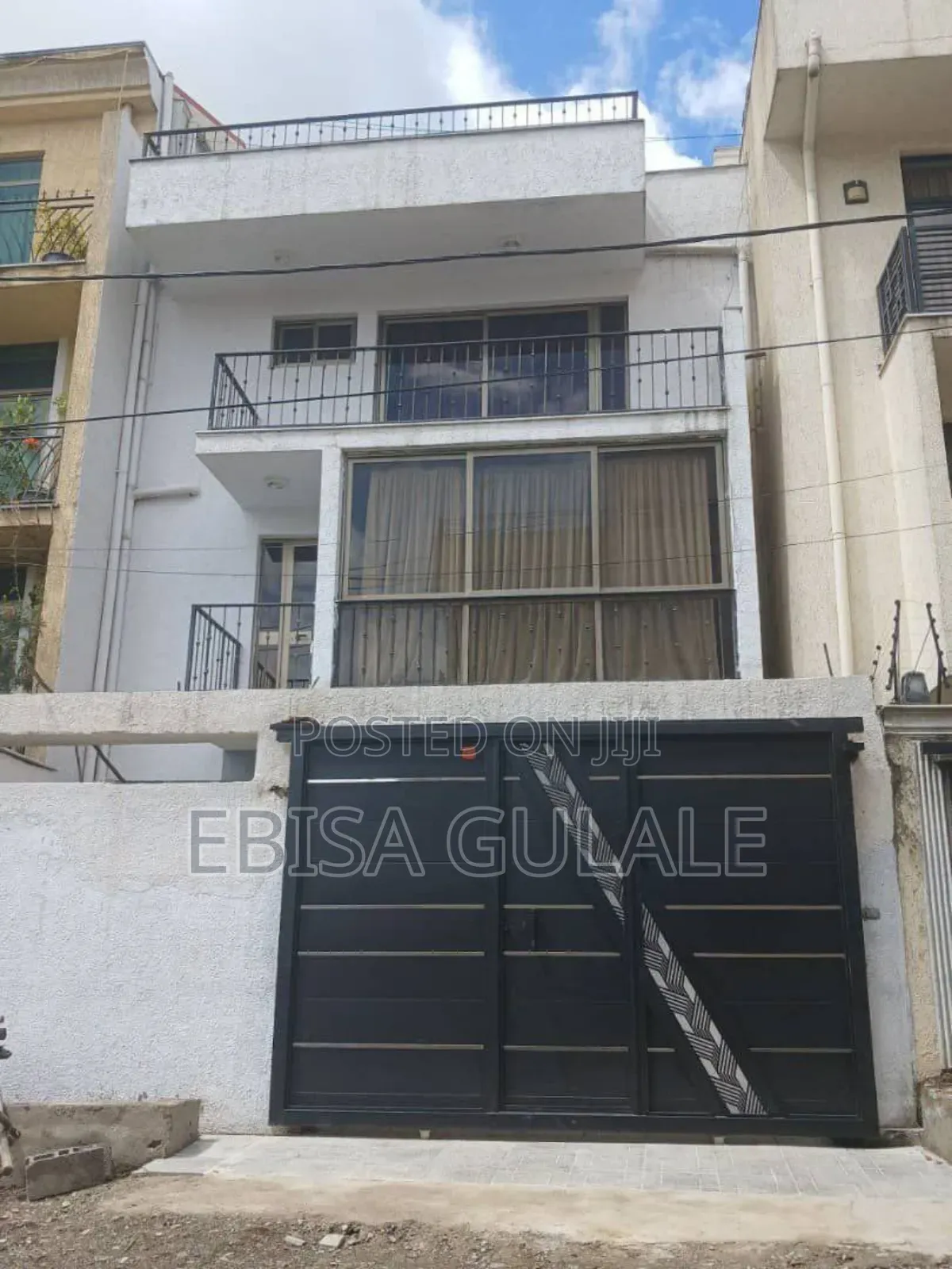 Furnished 4bdrm Farm House in Yeka for sale