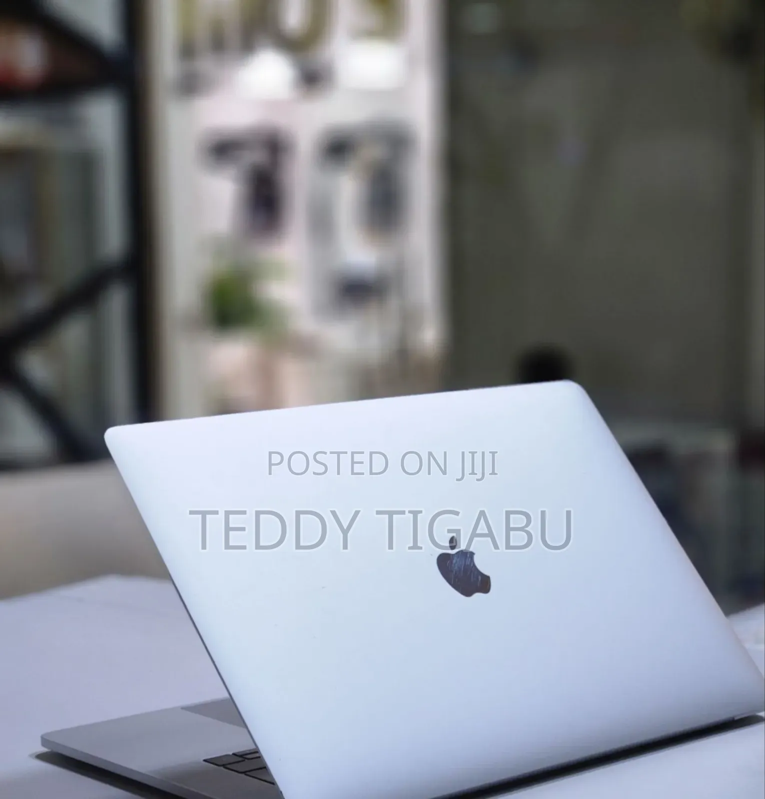 New Laptop Apple MacBook Pro 16GB Intel Core I7 SSD 512GB