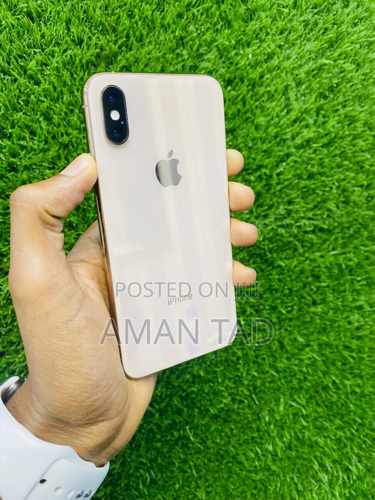 New Apple iPhone XS 64 GB Gold