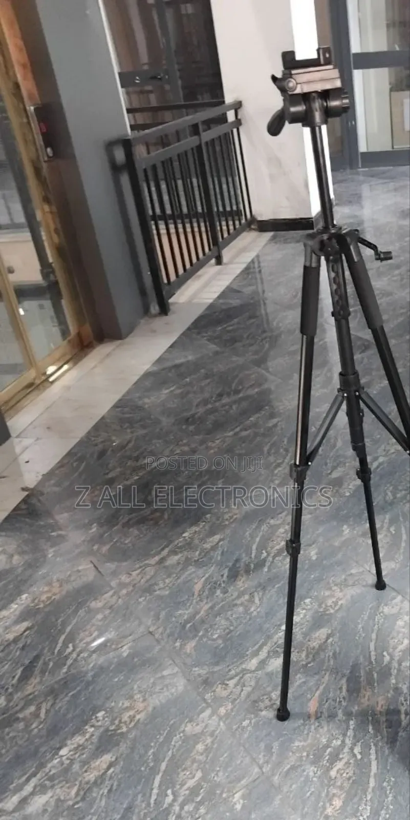 Tripod Camera