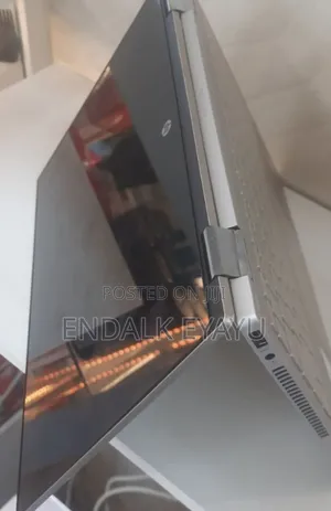 New Laptop HP Pavilion X360 8GB Intel Core I5 SSD 256GB