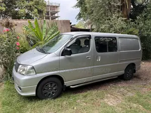 Photo - Toyota HiAce 2008 Silver