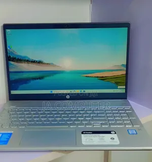 New Laptop HP Pavilion 15 8GB Intel Core I7 SSD 256GB