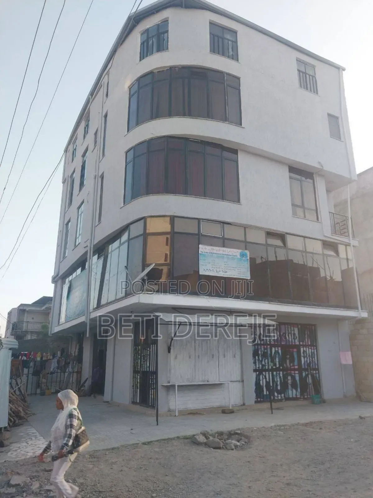 Furnished 3bdrm House in Bole for sale