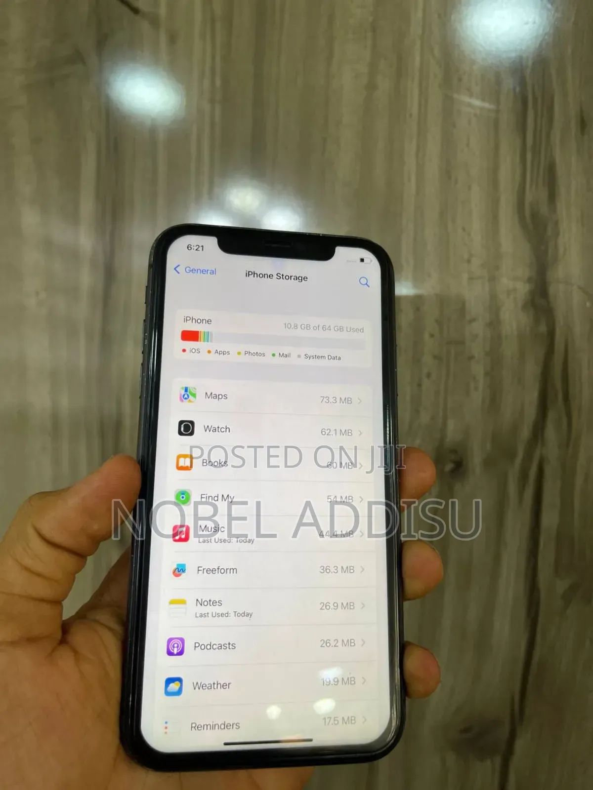 New Apple iPhone 11 64 GB Black