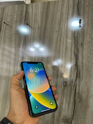 New Apple iPhone 11 64 GB Black