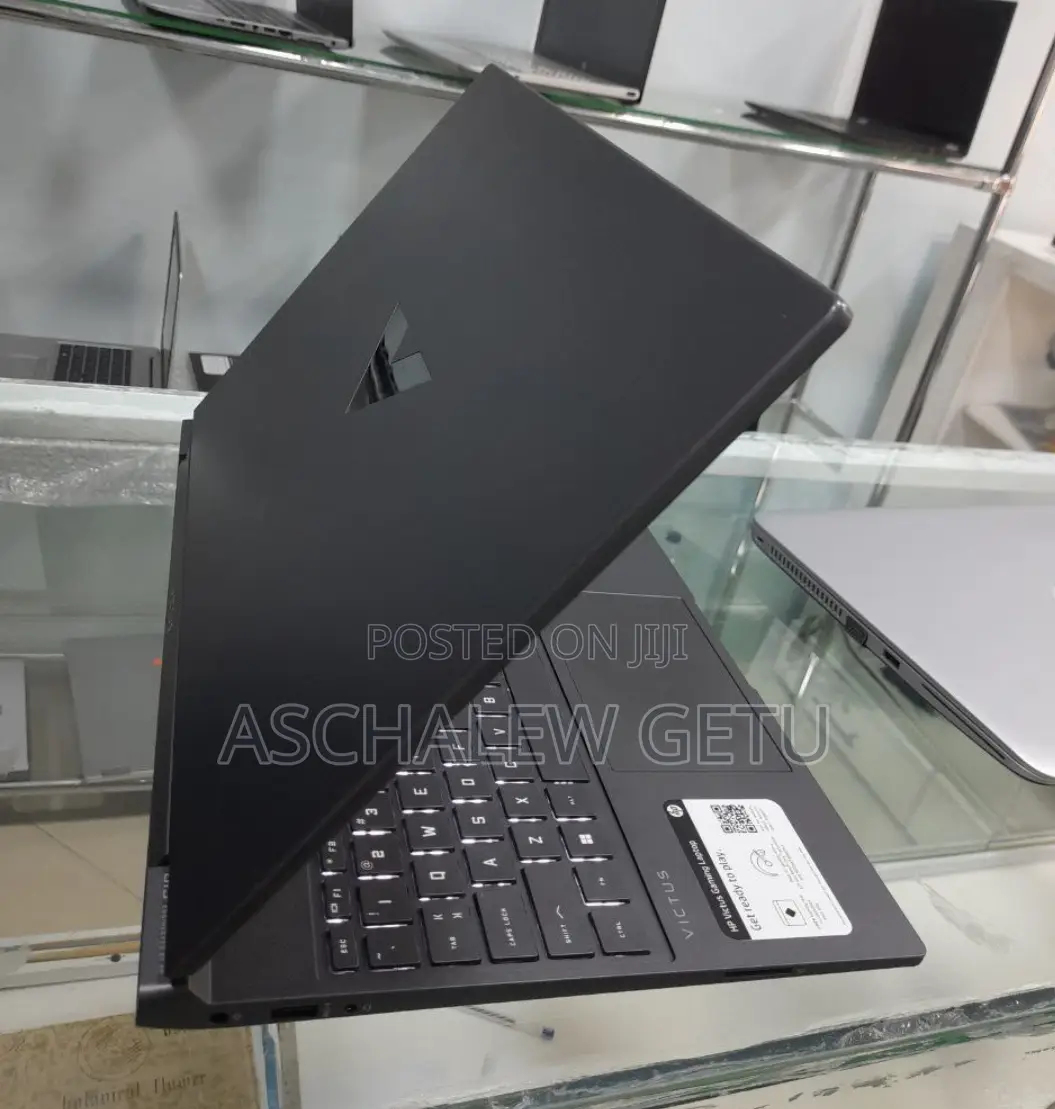 New Laptop HP Victus 15 16GB Intel Core I7 SSD 512GB
