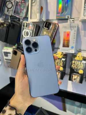 Photo - Apple iPhone 13 Pro Max 256 GB Blue