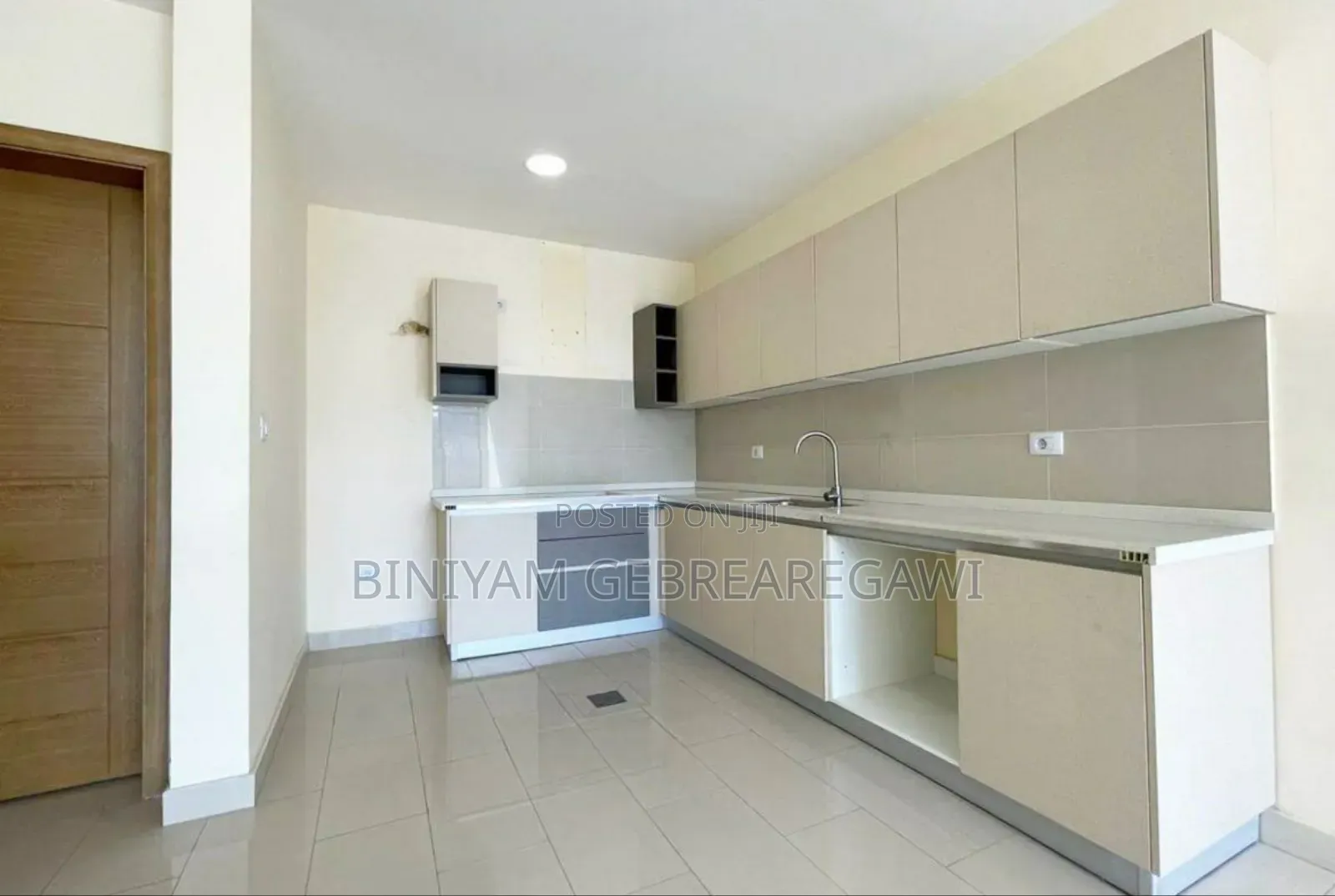 7bdrm House in G+3, Yeka for rent