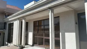 Photo - 5bdrm Villa in House, Yeka for rent
