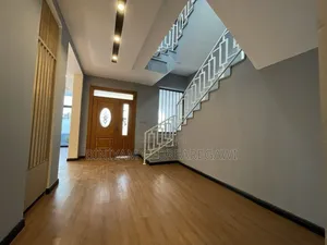 6bdrm House in G+3, Yeka for rent