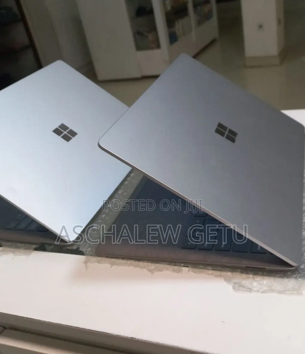 New Laptop Microsoft Surface 16GB Intel Core I7 SSD 512GB