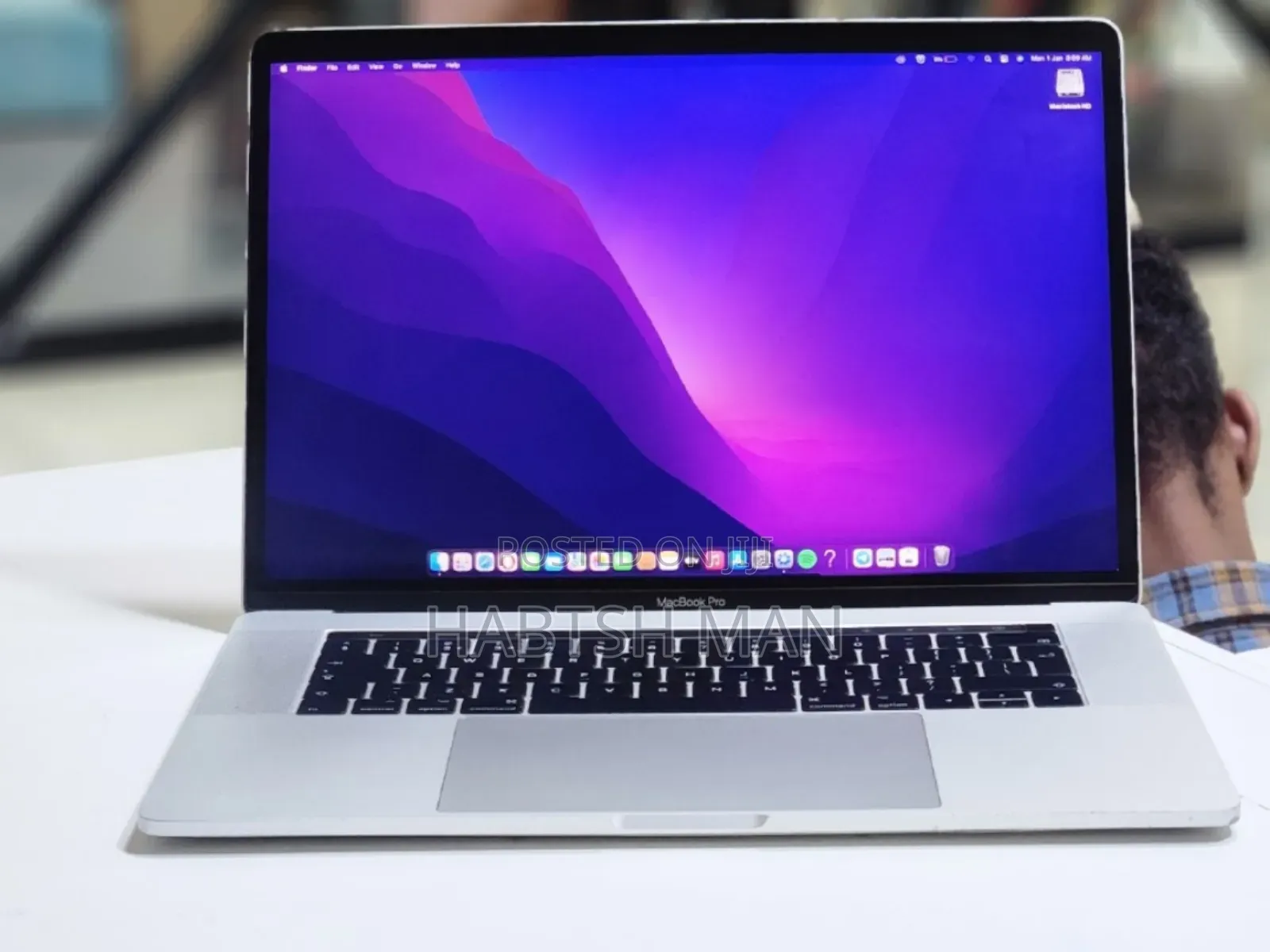 New Laptop Apple MacBook Pro 2017 16GB Intel Core I7 SSD 512GB