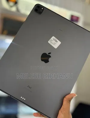 New Apple iPad Pro 12.9 (2022) 256 GB Gray