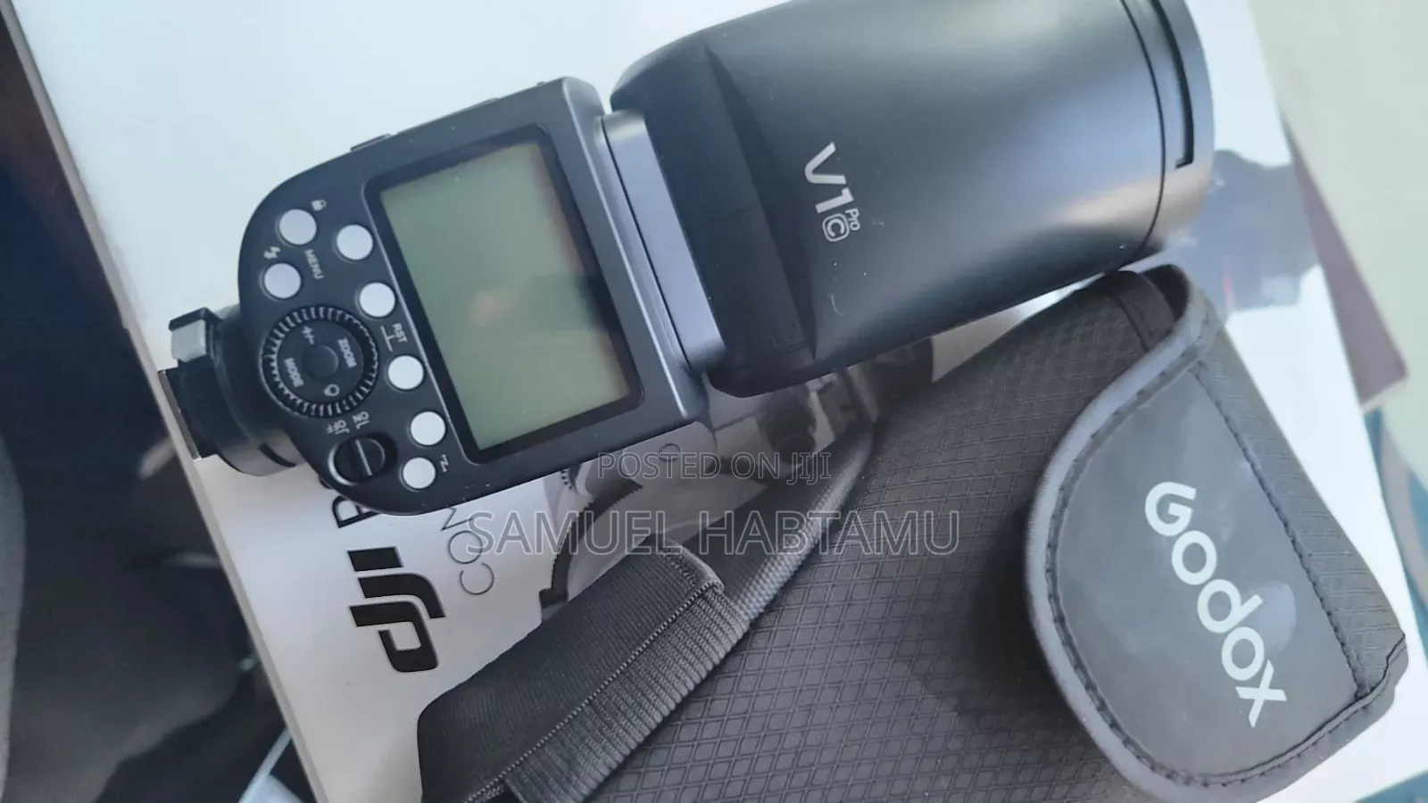 Godox V1 Pro Speedlight