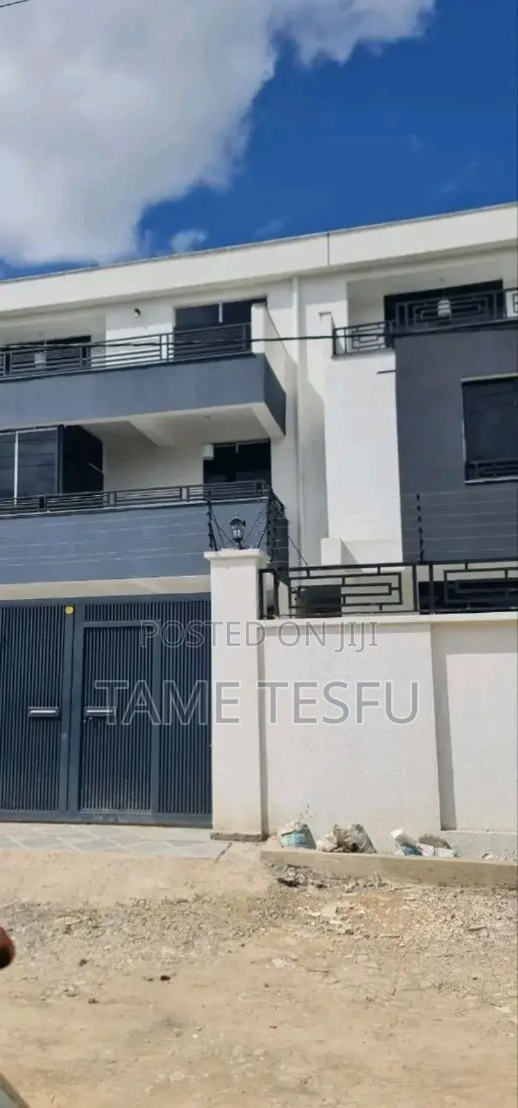 Furnished 7bdrm House in Hayat Compound, Bole for sale