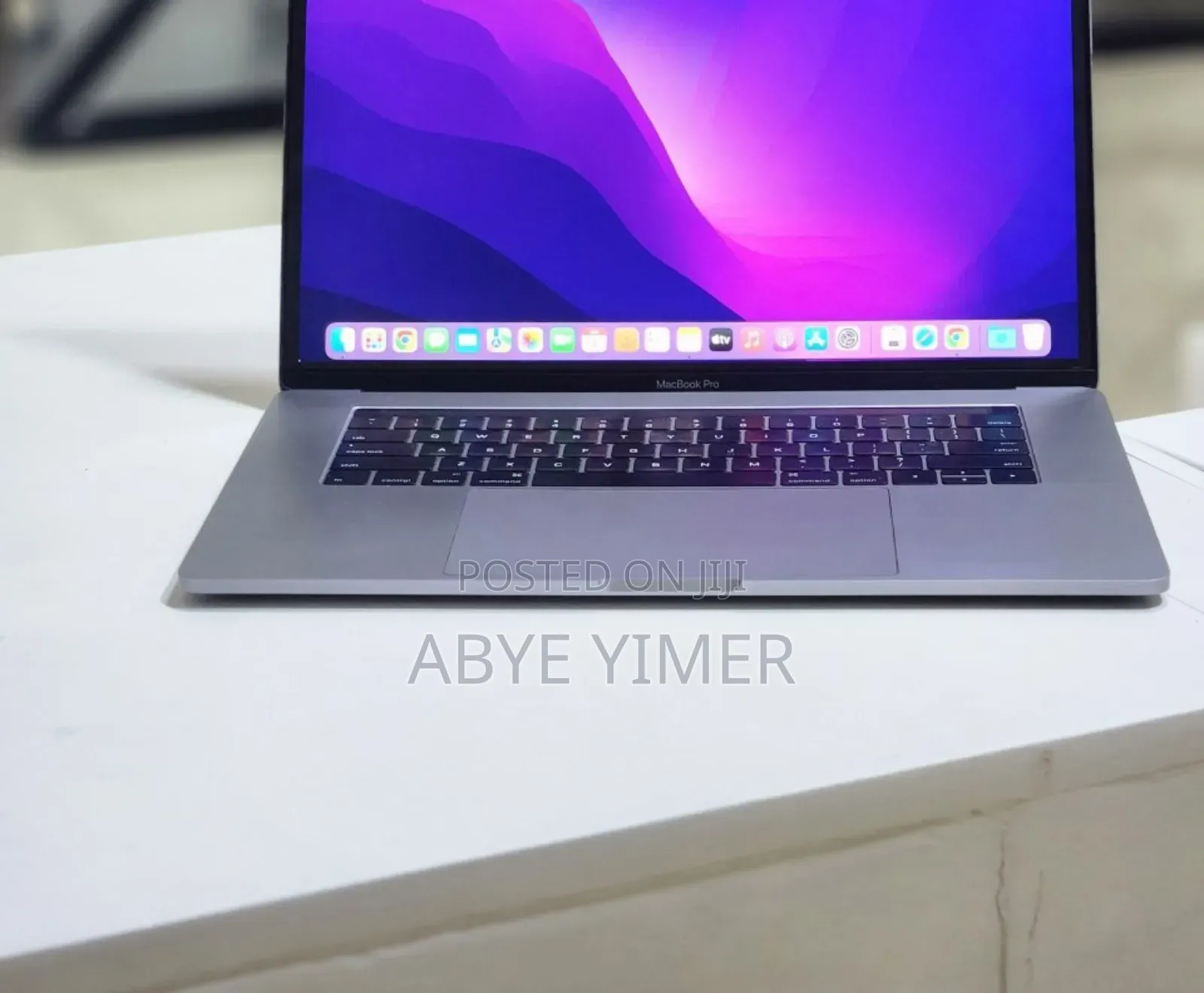 New Laptop Apple MacBook Pro 2016 16GB Intel Core I7 SSD 256GB