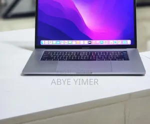 New Laptop Apple MacBook Pro 2016 16GB Intel Core I7 SSD 256GB