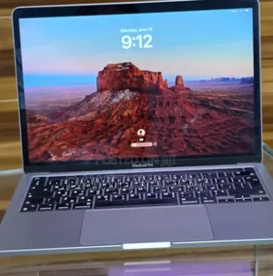 New Laptop Apple MacBook Pro 2022 M2 8GB Apple M2 SSD 256GB