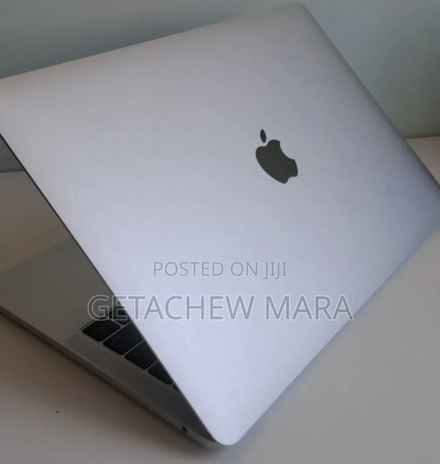 New Laptop Apple MacBook Pro 2017 8GB Intel Core I5 SSD 128GB