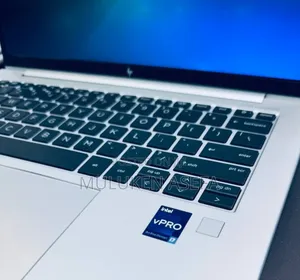 New Laptop HP EliteBook 840 G11 16GB Intel Core I7 SSD 512GB